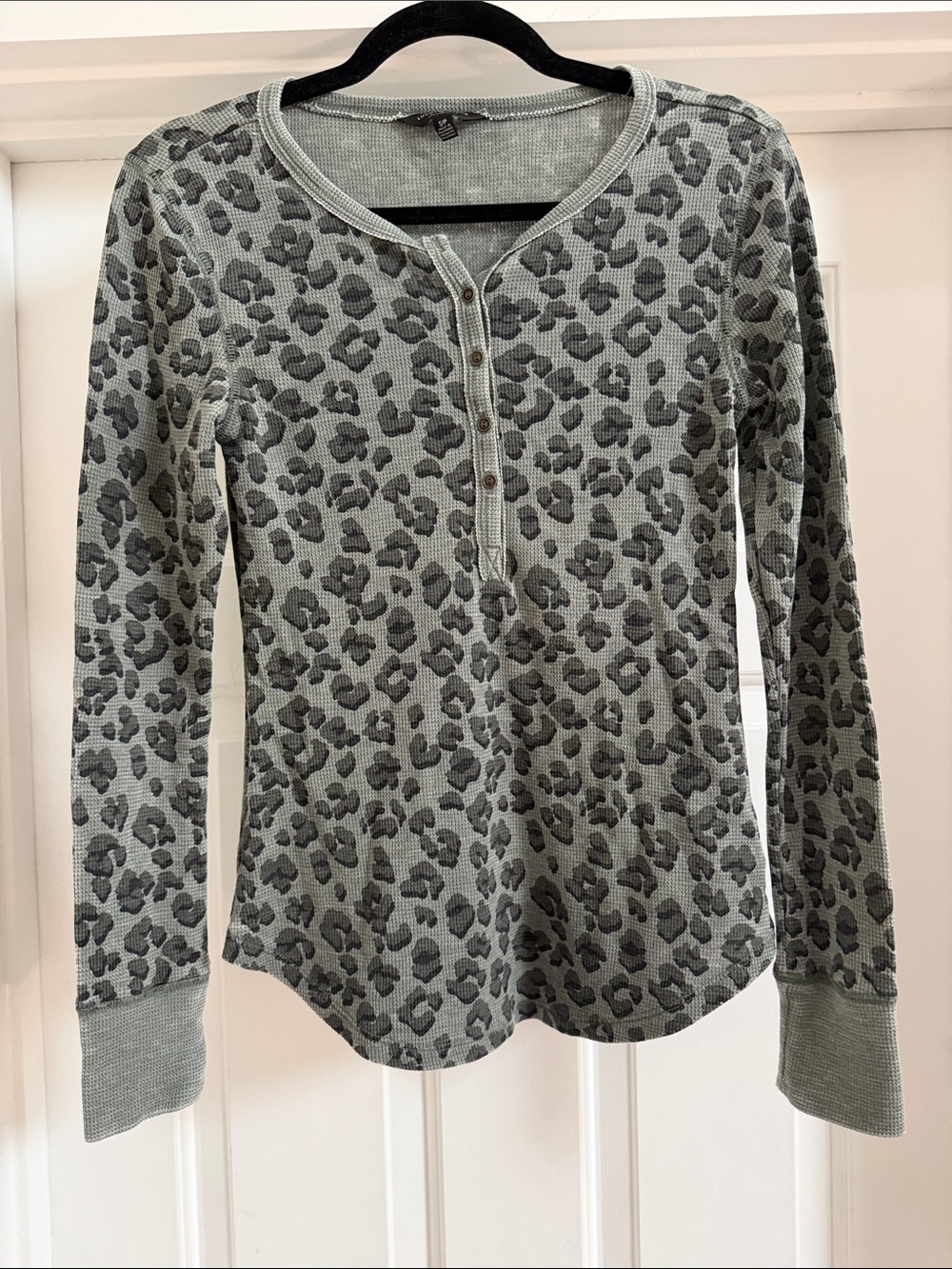 Lucky Brand Green Leopard Print Waffle Henley Top